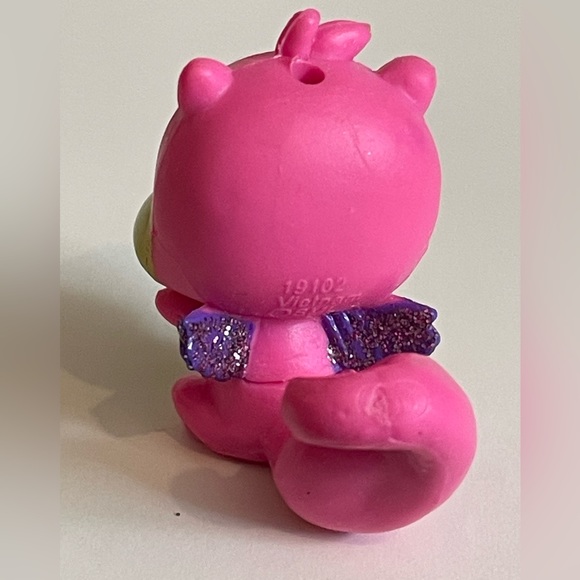 Hatchimals Colleggtibles Season 1 Pink Green Chipmunk Figure - Picture 3 of 5